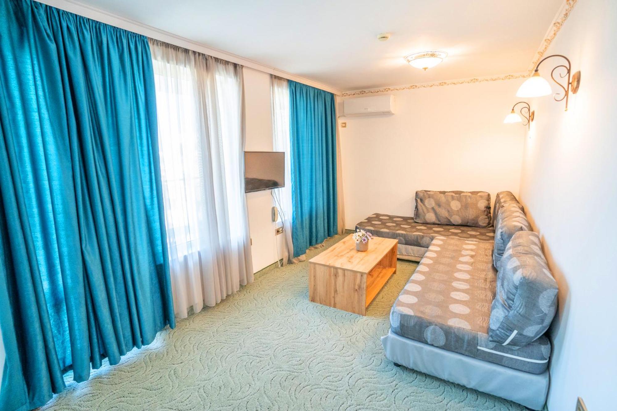 Royal Calisto Hotel Sozopol Buitenkant foto
